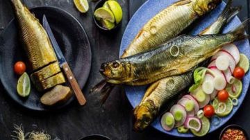 قبل شم النسيم.. نصائح وزارة الصحة عند تناول الفسيخ والرنجة قبل شم النسيم.. نصائح وزارة الصحة عند تناول الفسيخ والرنجة