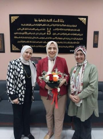 إدارة الشروق التعليمية تحتفل بـ جيهان عبدالرازق لتوليها مديرة تعليم بدر