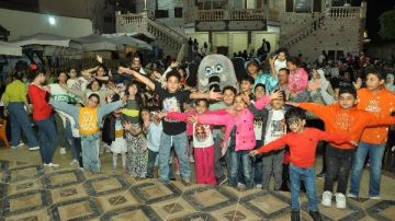 تفاصيل احتفالية السلام البحرى على مجرى قناة السويس صور تفاصيل احتفالية السلام البحرى على مجرى قناة السويس صور