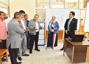 محافظ أسيوط يتفقد مركز تدريب علوم الحاسب والمركز التكنولوجي لخدمة المواطنين محافظ أسيوط يتفقد مركز تدريب علوم الحاسب والمركز التكنولوجي لخدمة المواطنين