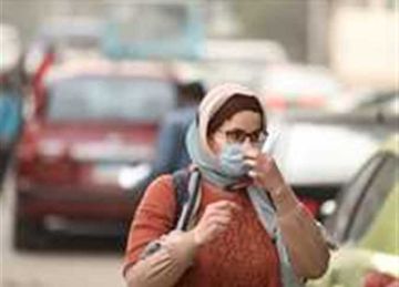 إقبال على شراء الكمامات الطبية في شمال سيناء