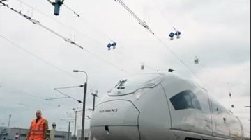 النقل : وصول أول قطار كهربائي سريع فيلارو إلى مصر أغسطس القادم