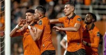 نهضة بركان يقصى قسنطينة ويواجه سيمبا فى نهائي كأس الكونفيدرالية الأفريقية