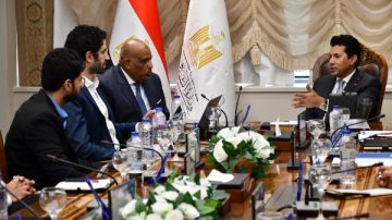 وزير الرياضة يبحث تفعيل الرقمنة المالية والإدارية بمراكز الشباب