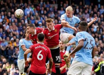 أرقام ديربي مانشستر تنصف اليونايتد وتحبط السيتي قبل قمة اليوم