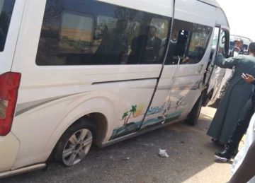 إصابة 10 أشخاص في حادث انقلاب سيارة ميكروباص بأسوان إصابة 10 أشخاص في حادث انقلاب سيارة ميكروباص بأسوان