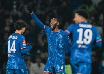 مفاجآت بالجملة في تشكيل تشيلسي لمباراة برينتفورد بالدوري الإنجليزي مفاجآت بالجملة في تشكيل تشيلسي لمباراة برينتفورد بالدوري الإنجليزي