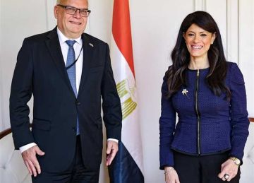 المشاط تستقبل سفير مملكة السويد الجديد لمناقشة فرص التعاون المشترك المشاط تستقبل سفير مملكة السويد الجديد لمناقشة فرص التعاون المشترك