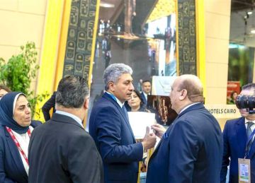 جولة لوزير السياحة داخل الجناح المصري في معرض سوق السفر العربي (2025 ATM)