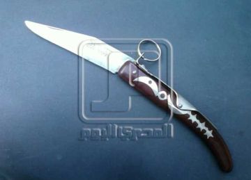 عامل يطعن شخصين بـ مطواة بسبب خلافات المصاهرة في سوهاج عامل يطعن شخصين بـ مطواة بسبب خلافات المصاهرة في سوهاج