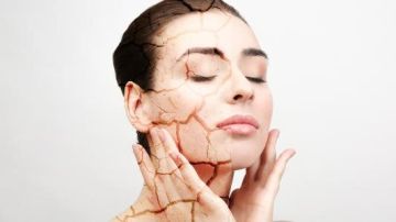 لأصحاب البشرة الحساسة.. ازاي تحافظ على جسمك من الأتربة