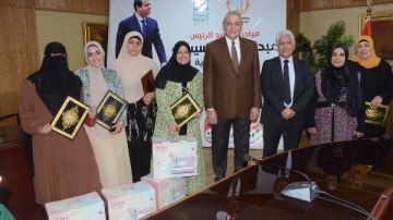 محافظ الغربية يفتح أبواب الأمل لـ 36 أسرة.. عقود عمل وماكينات خياطة لذوي الهمم محافظ الغربية يفتح أبواب الأمل لـ 36 أسرة.. عقود عمل وماكينات خياطة لذوي الهمم