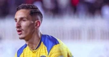 بارادو الجزائرى: الزمالك لم يطلب رسميا ضم عادل بولبينة بارادو الجزائرى: الزمالك لم يطلب رسميا ضم عادل بولبينة
