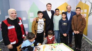 فيديو الرئيسان السيسي وماكرون في العريش.. رسالة تضامن إنسانية للعالم ودعم قوي لفلسطين فيديو الرئيسان السيسي وماكرون في العريش.. رسالة تضامن إنسانية للعالم ودعم قوي لفلسطين