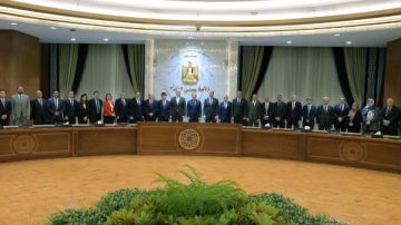 مدبولي يرد على انتقادات فوضى السيرفيس ورفع الأجرة ويكشف إجراءات لضبط التعريفة