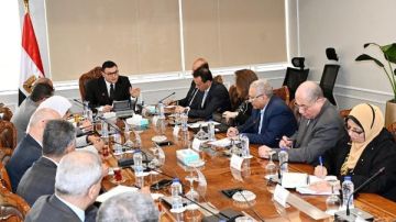 وزير الإسكان يوجه بزيادة الاعتماد على المنتج المحلي في تنفيذ المشروعات