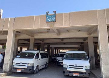 محافظ شمال سيناء يتابع انتظام العمل في مواقف السيارات بعد تحريك أسعار الوقود