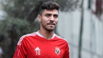 بعد أنباء توقيعه لـ الزمالك.. إليك أرقام محمد شريف مع النادي الأهلي