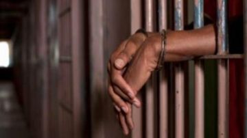 غسل 90 مليون جنيه ببنى سويف.. تاجر عملة يواجه السجن 7 سنوات بالقانون غسل 90 مليون جنيه ببنى سويف.. تاجر عملة يواجه السجن 7 سنوات بالقانون