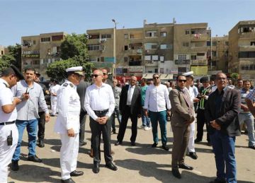 محافظ القاهرة: إزالة سوق الزلزال بالمقطم ونقل الباعة الجائلين (صور)