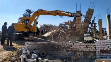 أسيوط.. إزالة 12 حالة تعد على أملاك الدولة بديروط وساحل سليم أسيوط.. إزالة 12 حالة تعد على أملاك الدولة بديروط وساحل سليم