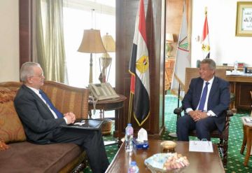 رئيس الأعلى للإعلام يبحث مع السفير الروسي تعزيز التعاون الإعلامي رئيس الأعلى للإعلام يبحث مع السفير الروسي تعزيز التعاون الإعلامي