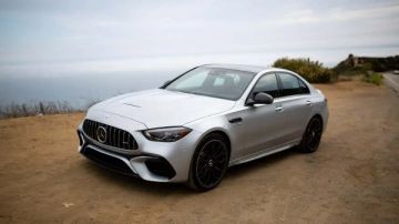 تقارير: سيارة مرسيدس الشهيرة في طريقها للانقراض .. لهذا السبب تقارير: سيارة مرسيدس الشهيرة في طريقها للانقراض .. لهذا السبب