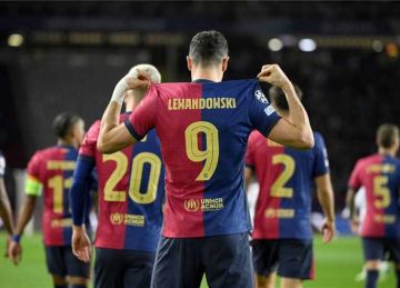 ليفاندوفسكي يقتحم تاريخ دوري أبطال أوروبا بإنجاز القمصان الثلاثة 