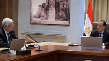 مدبولي يتابع جاهزية 12 جامعة أهلية جديدة للعام الدراسي المقبل مع وزير التعليم العالي