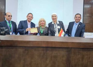 المؤتمر الدولى للذكاء الاصطناعى للطفل بجامعة القاهرة يكرم نائب رئيس مجلس الدولة المؤتمر الدولى للذكاء الاصطناعى للطفل بجامعة القاهرة يكرم نائب رئيس مجلس الدولة