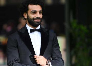 بأرقام خرافية.. تقرير يكشف ثروة محمد صلاح بعد إعلان تجديده مع ليفربول بأرقام خرافية.. تقرير يكشف ثروة محمد صلاح بعد إعلان تجديده مع ليفربول