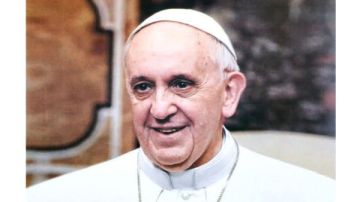 كلمة وحيدة ستنقش على قبر البابا فرنسيس.. اعرف ما هي؟