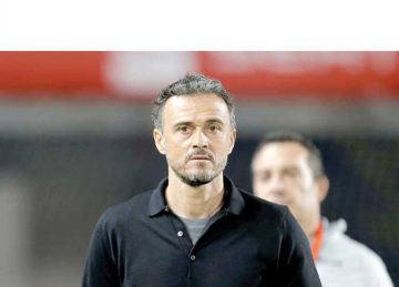 أول تعليق من إنريكي بعد تتويج باريس سان جيرمان بلقب الدوري الفرنسي أول تعليق من إنريكي بعد تتويج باريس سان جيرمان بلقب الدوري الفرنسي