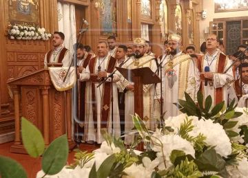 آلاف الأقباط يشاركون في قداس عيد القيامة المجيد 2025 بالمنيا- صور