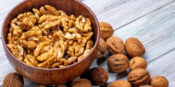 لن تتوقعها.. فوائد الجوز في الحماية من السرطان والسمنة