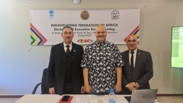 الأولمبية تهنئ عبد المقصود لفوزه بمنصب نائب رئيس الاتحاد الأفريقي لرفع الأثقال الأولمبية تهنئ عبد المقصود لفوزه بمنصب نائب رئيس الاتحاد الأفريقي لرفع الأثقال