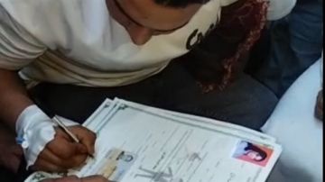 عامل سرك طنطا يعقد قرانه على خطيبته بعد تعافيه من هجوم النمر عامل سرك طنطا يعقد قرانه على خطيبته بعد تعافيه من هجوم النمر