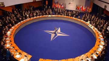 الناتو يبحث تعزيز قدراته العسكرية وسط توترات عالمية