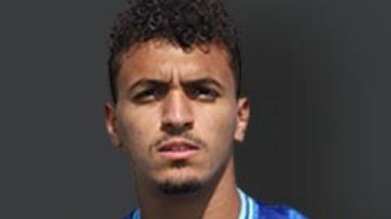 خاص.. مدافع الزمالك السابق يرحب بالانتقال إلى الأهلى خاص.. مدافع الزمالك السابق يرحب بالانتقال إلى الأهلى