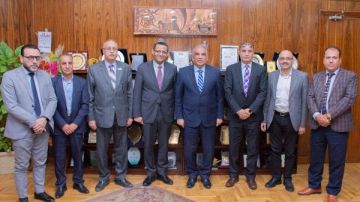 رئيس جامعة طنطا يستقبل نقيب الصحفيين في زيارة مهمة صور رئيس جامعة طنطا يستقبل نقيب الصحفيين في زيارة مهمة صور