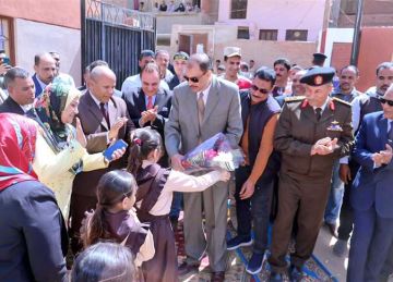 محافظ سوهاج يفتتح مدرستين بطهطا بتكلفة 43 مليون جنيه ضمن احتفالات العيد القومي محافظ سوهاج يفتتح مدرستين بطهطا بتكلفة 43 مليون جنيه ضمن احتفالات العيد القومي