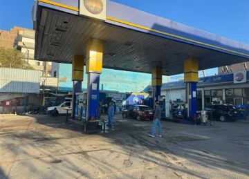 مدير تموين قنا يتفقد محطات الوقود بعد زيادة أسعار البنزين والسولار (صور ) مدير تموين قنا يتفقد محطات الوقود بعد زيادة أسعار البنزين والسولار (صور )