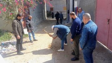 حملات لإزالة التعديات على شبكة مياه الشرب بأبو قير شرقي الإسكندرية