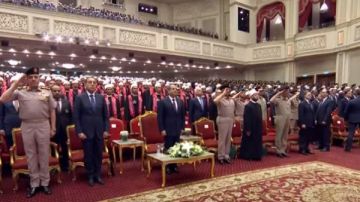 ختام حفل تخرج أئمة الأوقاف من الأكاديمية العسكرية بالسلام الوطني ختام حفل تخرج أئمة الأوقاف من الأكاديمية العسكرية بالسلام الوطني