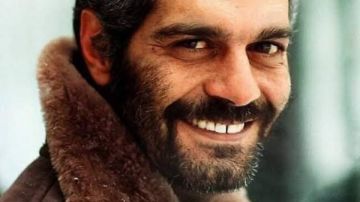 في ذكري ميلاد عمر الشريف .. أصيب بالزهايمر وفاتن حمامه حبه الوحيد