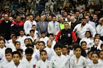 وزير الشباب والرياضة يتفقد منافسات البطولة الإفريقية المفتوحة للكاراتيه التقليدي بإستاد القاهرة الدولي وزير الشباب والرياضة يتفقد منافسات البطولة الإفريقية المفتوحة للكاراتيه التقليدي بإستاد القاهرة الدولي