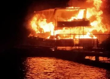 حريق بمركب سياحي في سفاجا والحماية المدنية تتدخل (تفاصيل)