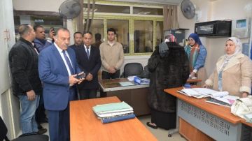 محافظ أسيوط يتفقد عيادة التأمين الصحي الشاملة محافظ أسيوط يتفقد عيادة التأمين الصحي الشاملة