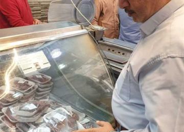 ضبط 2 طن لحوم ودواجن وأسماك مجمدة مجهولة المصدر في حملات رقابية بالشرقية ضبط 2 طن لحوم ودواجن وأسماك مجمدة مجهولة المصدر في حملات رقابية بالشرقية