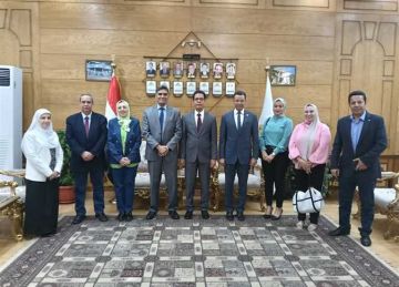 لجنة من أكاديمية البحث العلمي تقيم المعمل المركزي بكلية علوم بنها لجنة من أكاديمية البحث العلمي تقيم المعمل المركزي بكلية علوم بنها